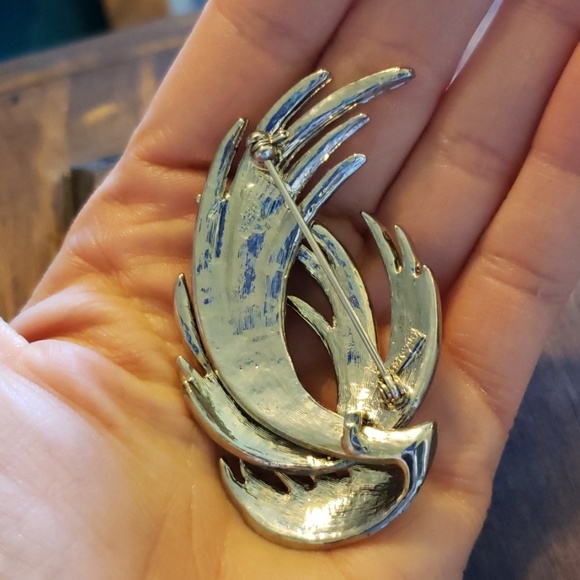 Silver Tone Crystal Accented Wing Feather Brooch - Picture 4 of 6